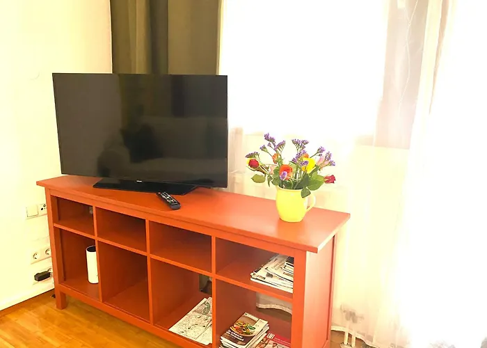 Grazbachgasse - Gratis Tiefgaragenplatz Apartment Graz