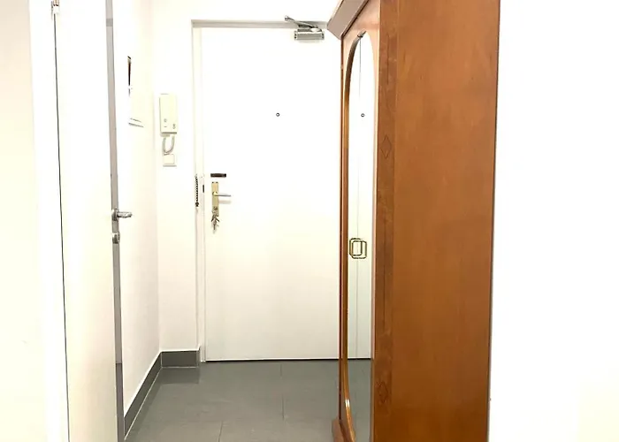 Grazbachgasse - Gratis Tiefgaragenplatz Apartment